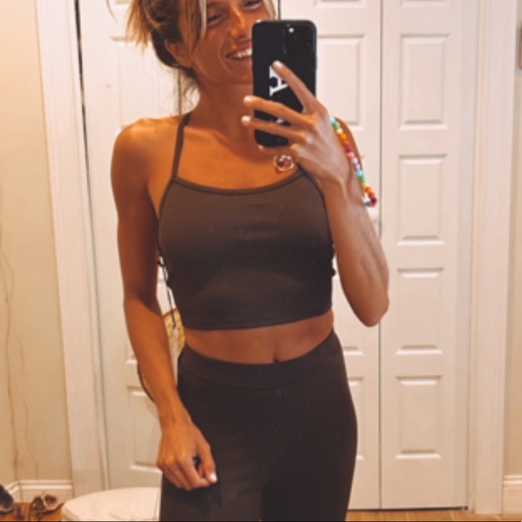 Alosoft Ribbed Crop Calm Tank - Picture 4 of 6